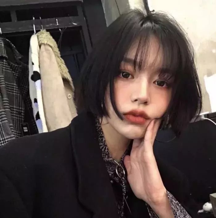 少女艾薇